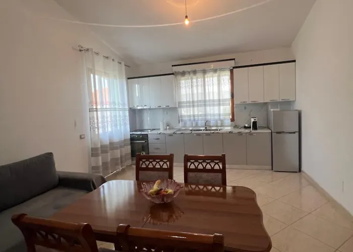House Apartament *