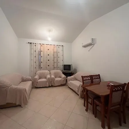 House Apartment *